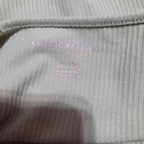 AE cropped tank - Picture 3 of 4